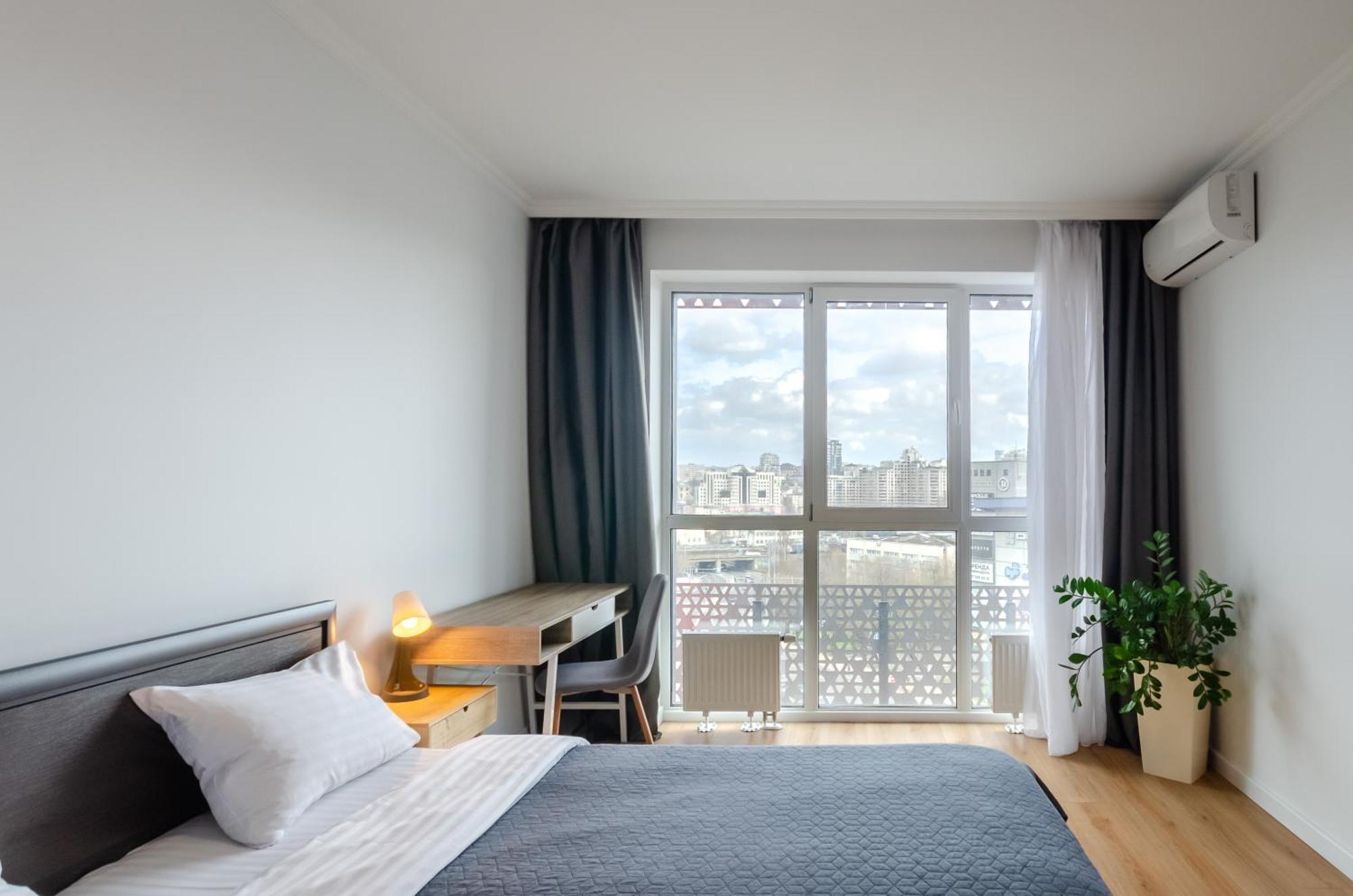 Petrovdom 7-27 In Rc Kvartet Cozy Apartment Nearby With Central Railway Station Kiev Exterior foto