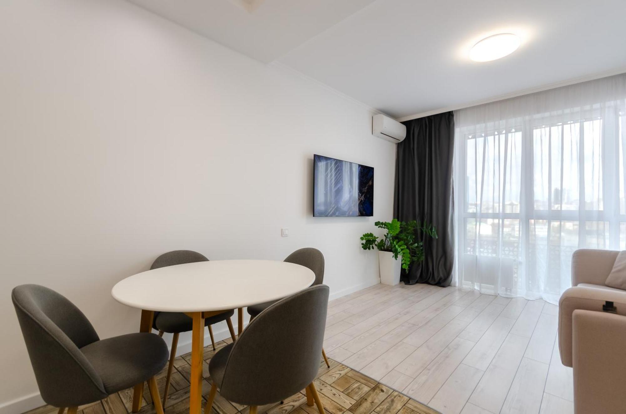 Petrovdom 7-27 In Rc Kvartet Cozy Apartment Nearby With Central Railway Station Kiev Exterior foto